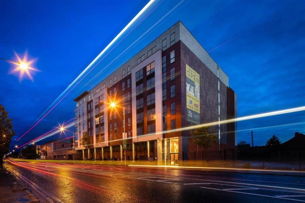 Centre, Sleeps 6 * Belfast
