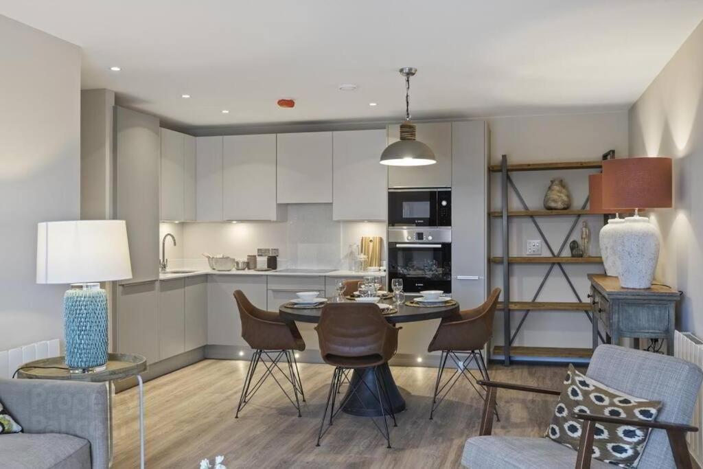 Centre, Sleeps 6 Apartment *